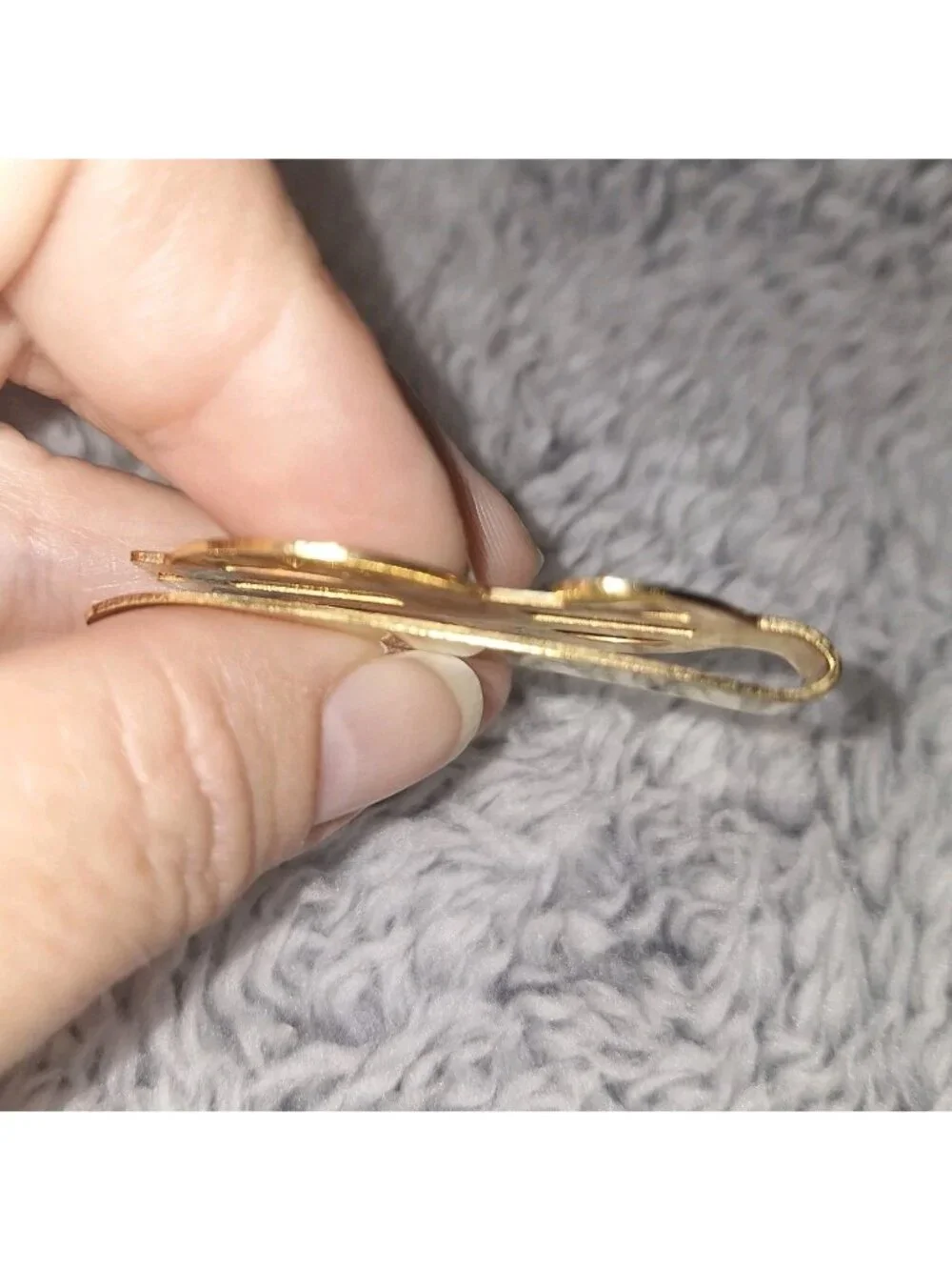 Unbranded vintage gold